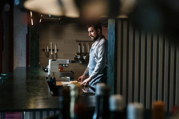 Découvrez les bénéfices de l'eau citronnée pour perdre du poids